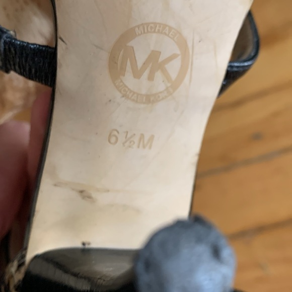 Michael Kors Black and Brown snakeskin Stiletto Heels - Picture 5 of 5